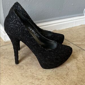 Wild Rose Elegant Black Lace Heels